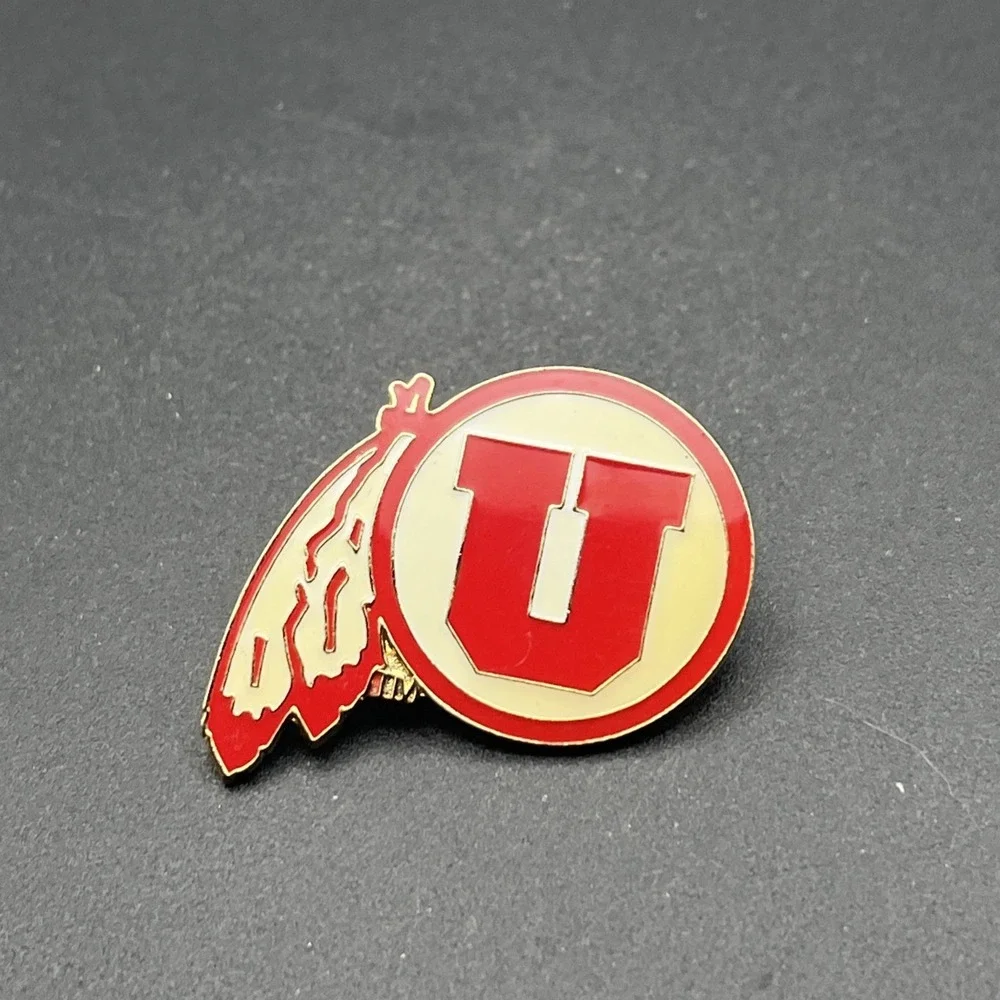 NCAA University Of Utah Utes Logo Football Hat Lapel Pin
